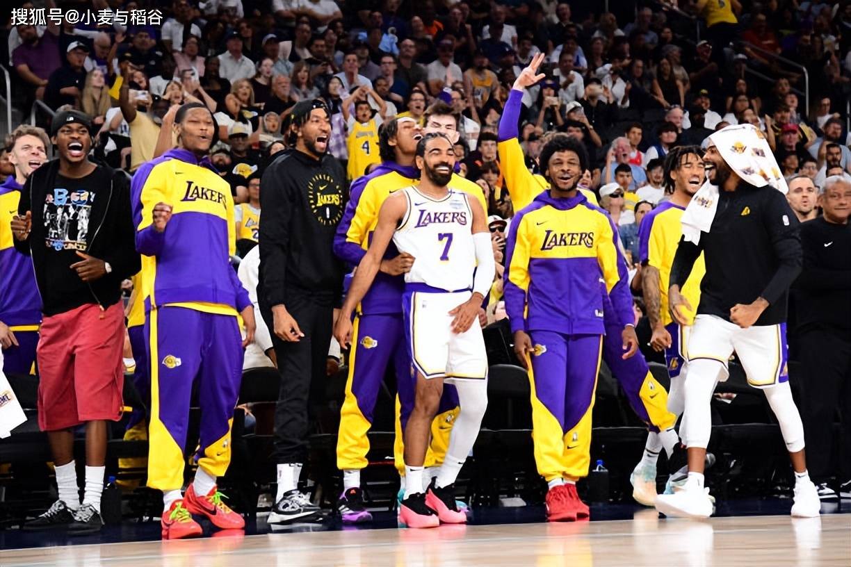 篮球CBA官方公布月度最佳教练（CBA官方揭晓月度最佳教练）