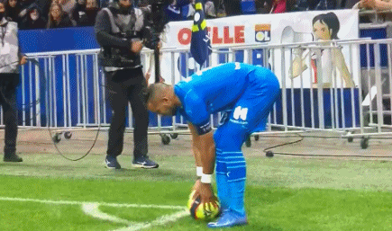 肇俊哲挂帅重庆铜梁龙：一场“不得已”的中超冒险，还是本土教练的破局之战？（肇俊哲执掌重庆铜梁龙：一场无奈的中超冒险，还是本土教练的突围之战？）