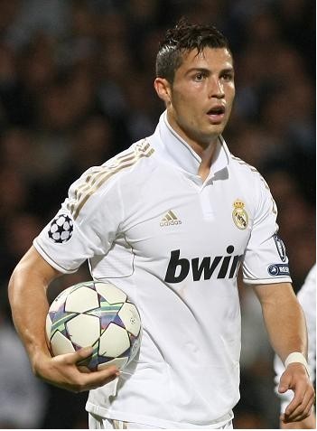 🎮布达佩斯Major：黑色闪光隐身，黑豹1-2遭NaVi爆冷淘汰（🎮布达佩斯Major冷门：黑色闪光迷失，NaVi 2-1送黑豹出局）