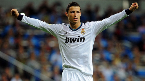 日本足协主席：计划申办2046年世界杯，明年目标是世界杯八强（日本足协主席称计划申办2046年世界杯，明年力争闯入八强）