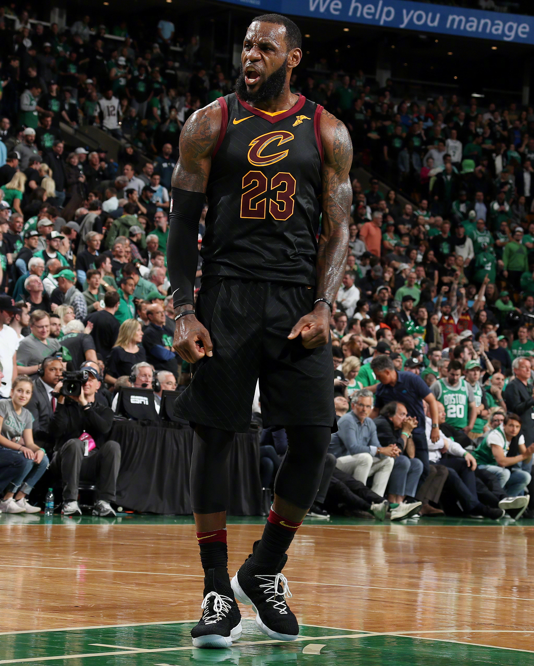 意甲半场：奥尔班破门，佛罗伦萨0-1维罗纳（半场战报：奥尔班建功，佛罗伦萨暂0-1落后维罗纳）