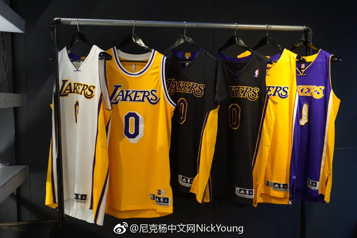 罗马诺：利马正随阿根廷队训练，有望国际比赛日后复出（罗马诺：利马已随阿根廷队合练，预计国际比赛日后回归）