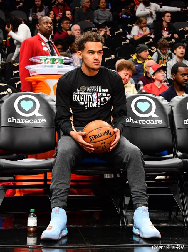 经纪人：那不勒斯今夏也有意博尼，但奥西利奥起了决定性作用（经纪人：那不勒斯夏窗亦有意博尼，奥西利奥扮演关键角色）