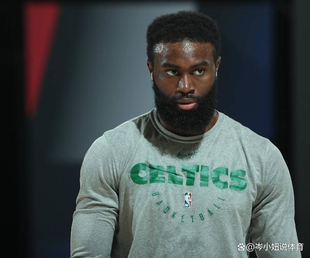 队报：尽管梅西在美职联表现出色，但足球在美国依然地位轻微（队报：梅西美职联表现抢眼，足球在美国仍属小众）