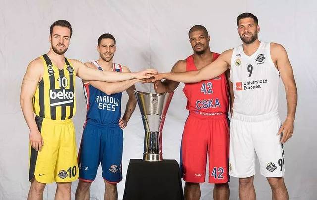 杭州女足举行环西湖徒步活动，全程八公里（杭州女足组织西湖环湖8公里徒步活动）