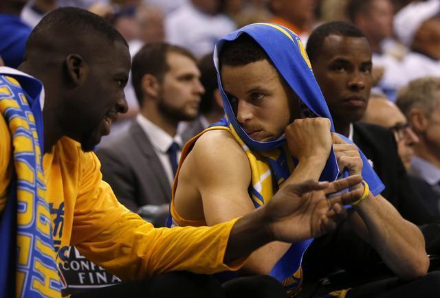 弟媳：外界对内马尔的评价很多时候不公，只会提过去那些争议（弟媳直言外界对内马尔多有不公，总揪着旧争议不放）