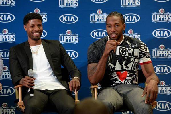 阿斯：西班牙考察帕尔马高中锋马特奥，与阿根廷争夺其代表权（阿斯：西班牙跟踪考察帕尔马高中锋马特奥，与阿根廷角逐其国家队代表权）