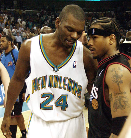 NBA开局第三长纪录！亚当斯前16场每场至少抢3个前场板（NBA开季第三长纪录！亚当斯已连16场至少摘下3个前场篮板）