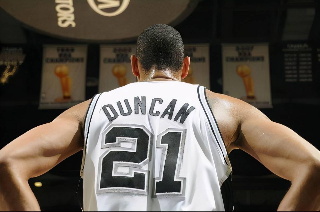 马竞vs皇家奥维耶多：格列兹曼搭档瑟洛特，巴埃纳出战（马竞迎战皇家奥维耶多：格列兹曼携手瑟洛特出击，巴埃纳出战）