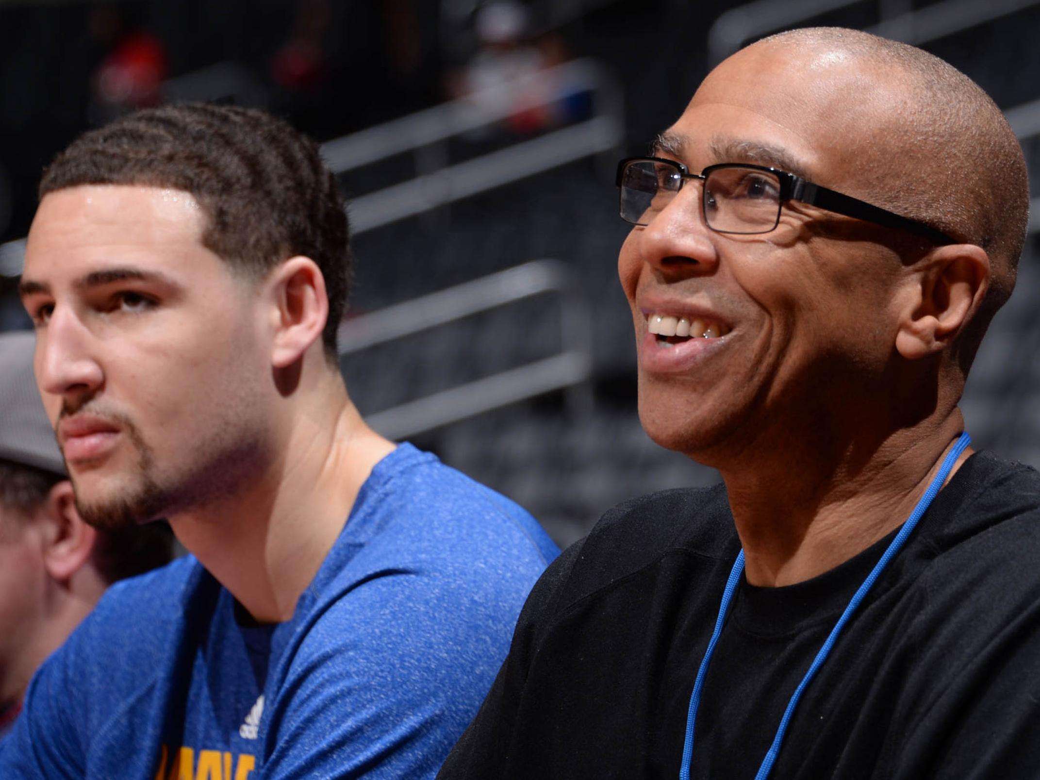 灰熊人手紧缺，球队面临巨大挑战（灰熊阵容短缺，球队遭遇严峻考验）